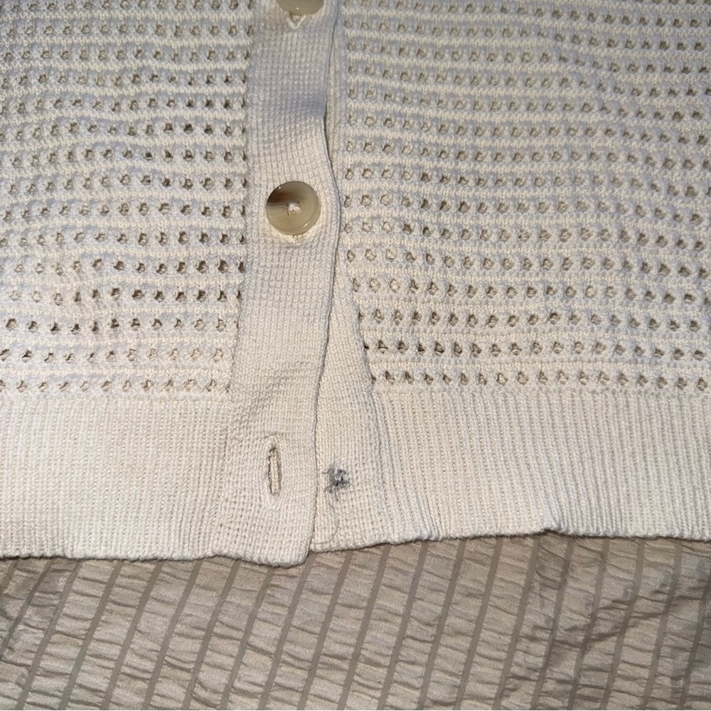 Cream Button Front Open Weave Sweater Vest medium - Picture 2 of 4